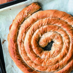 Börek mit Käse und Kräutern
