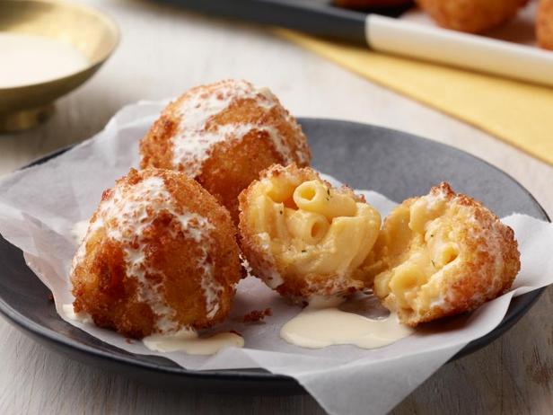 Come preparare le palline di maccheroni e formaggio al gusto ranch