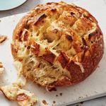 Käsebrot mit 4 Käsesorten und gebackenem Knoblauch