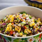 Gegrillter Mais-Bohnen-Salat