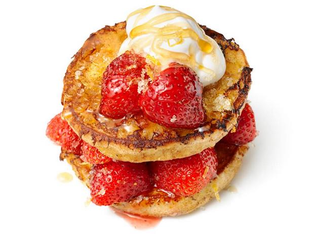 Foto des Gerichts – Erdbeer-French-Toast-Shortcake