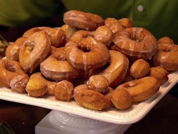 Foto des Gerichts – Hefefreie Donuts mit Ahornglasur