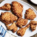In Sauermilch mariniertes, frittiertes Hähnchen