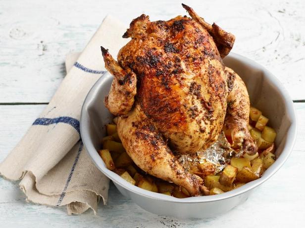 Come preparare - Pollo e patate arrosto in uno stampo per muffin