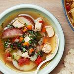 Hähnchen-„Stupe“ mit Zucchini und provenzalischen Kräutern
