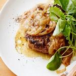 Salisbury-Steak mit französischer Zwiebelsoße