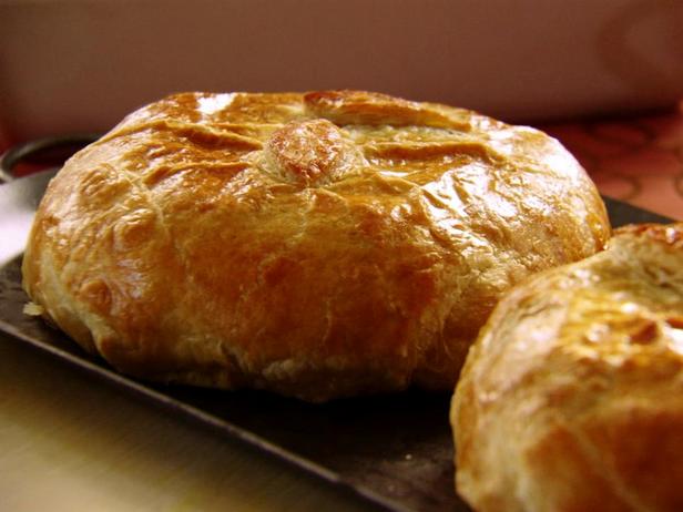 Foto des Gerichts – Brie- und Vidalia-Zwiebel-Puffs