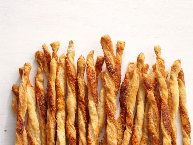 1. أصابع جبن البارميزان.