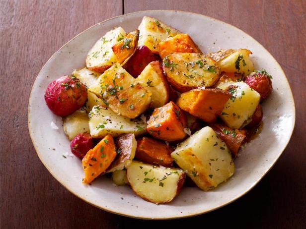 Foto des Gerichts – Kartoffelmischung mit Kräutern gebacken