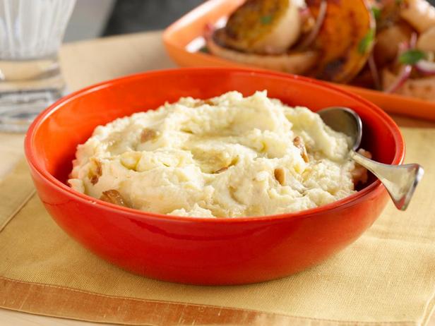 Foto des Gerichts – Kompromissloses Kartoffelpüree mit geröstetem Knoblauch