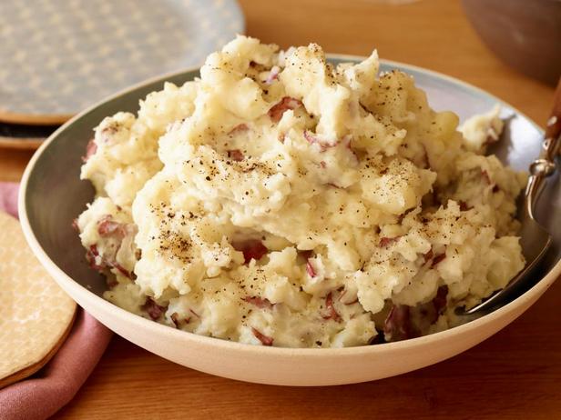 Foto des Gerichts – Kartoffelpüree aus roten Kartoffeln mit Knoblauch