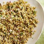 Vollkorn-Weizen-Freekeh mit drei Kräutern