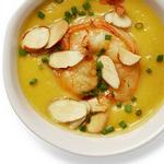 Kürbiscremesuppe mit Garnelen