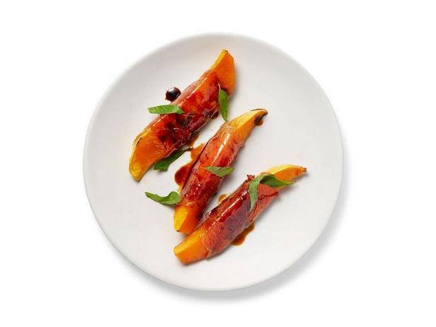 Zubereitung - Mit Prosciutto umwickelte Butternusskürbisscheiben