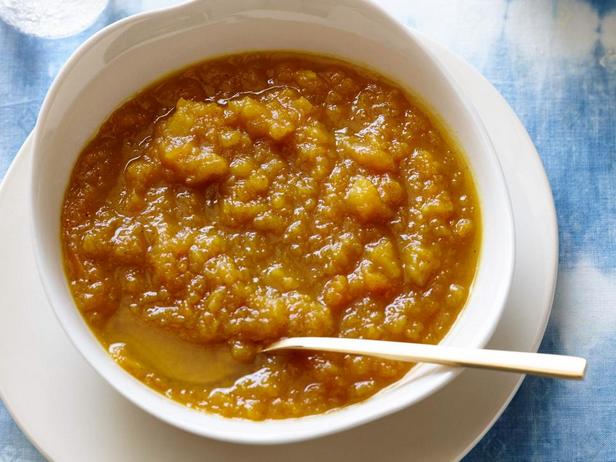 Kürbissuppe mit Apfel und Curry