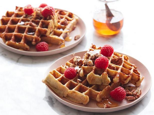 Come preparare i waffle alla banana e cocco