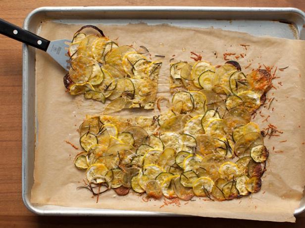 Kartoffel-, Zucchini- und gelber Kürbisgratin