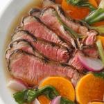 Rindfleisch mit Süßkartoffeln in einer duftenden Brühe