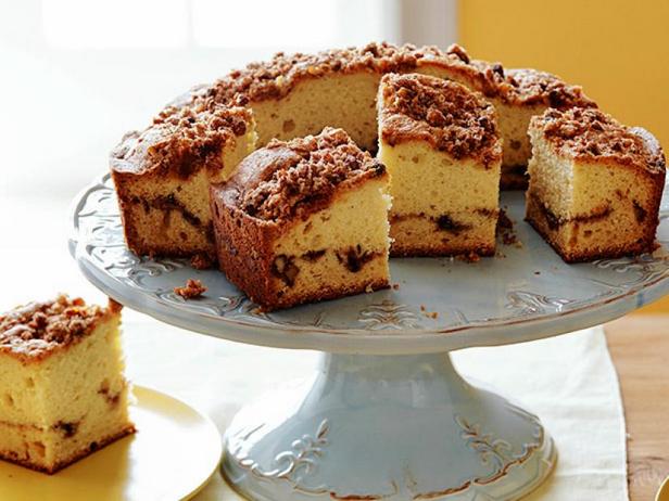 So backen Sie einen Sauerrahm-Kaffee-Kuchen