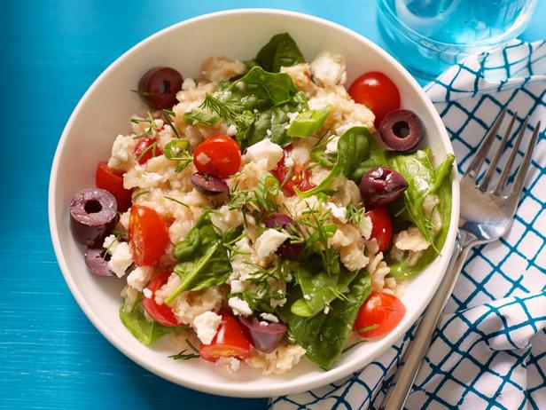 Haferflocken mit Spinat, Tomaten und Feta