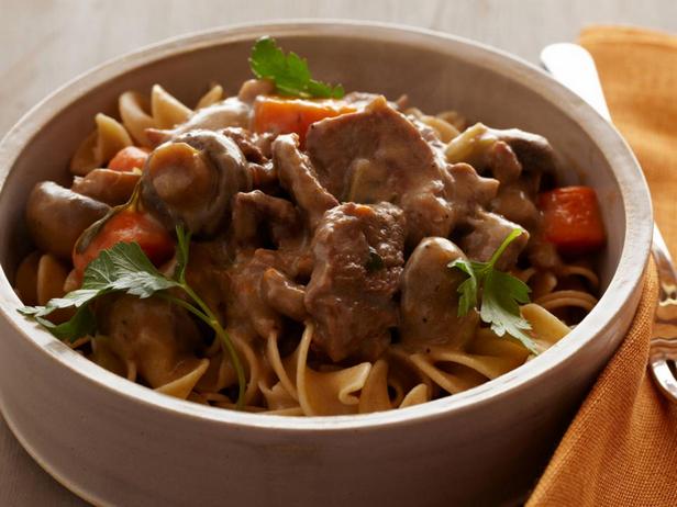 Rindfleisch Stroganoff im Schnellkochtopf
