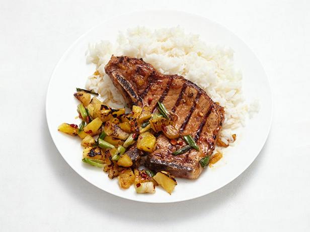 Schweinelende mit Ananas-Salsa