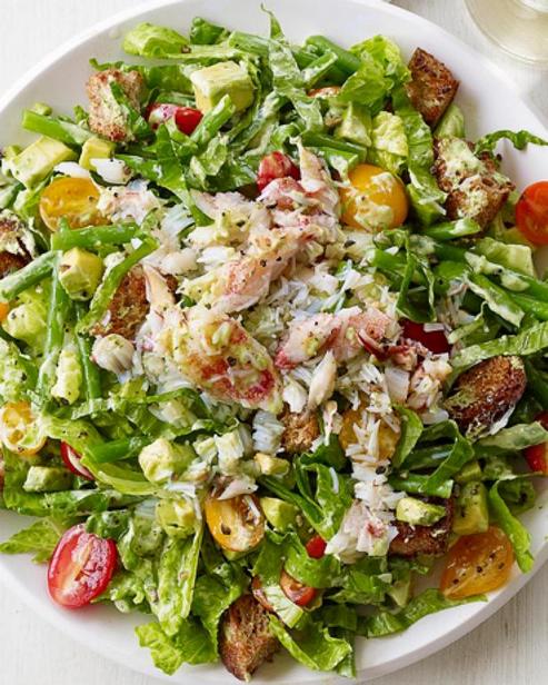 Krabbensalat mit Avocado und Croutons