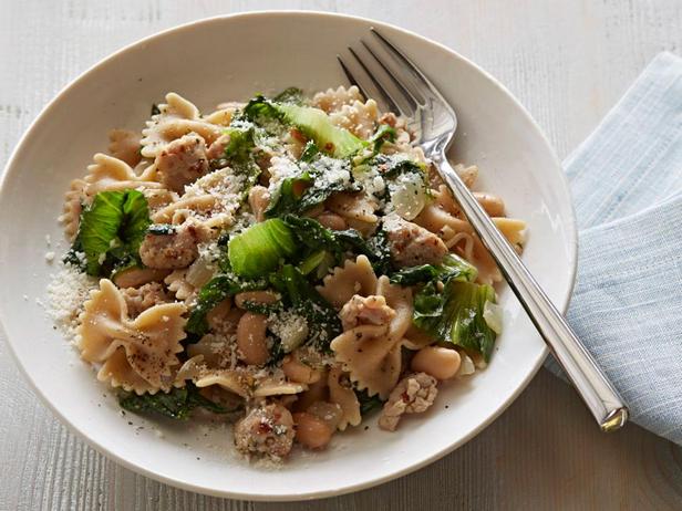 Nudeln mit Hackfleisch und Bohnen