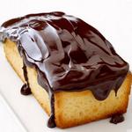 Schokoladenglasierter Pfundkuchen