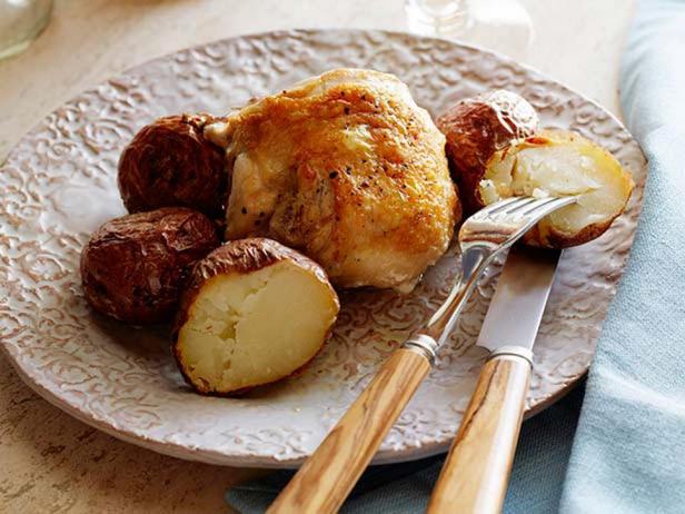 Gebackene Kartoffeln mit Knoblauch