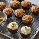 Karotten-Cupcakes mit Frischkäse-Frosting