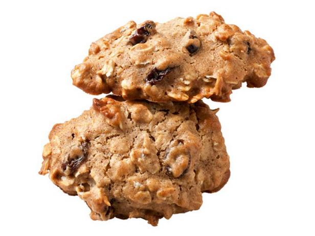 Come preparare i biscotti all'avena, uvetta e miele