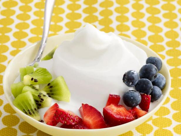 Wie man Joghurt-Eiscreme zubereitet