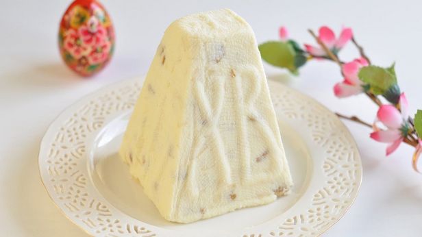 كعكة عيد الفصح بالجبن القريش "تسارسكايا"