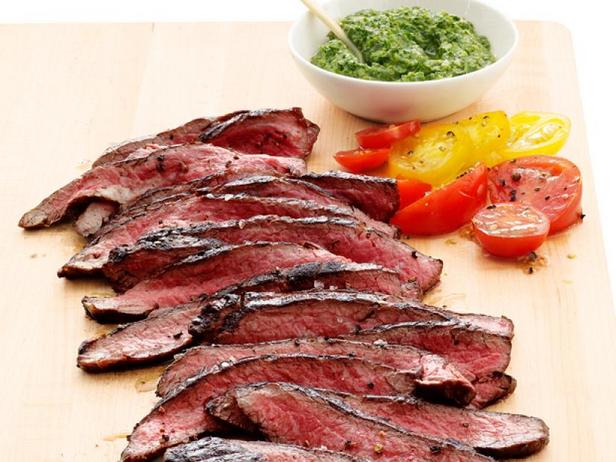 Come preparare - Bistecca di fianchetto alla griglia con capperi e acciughe
