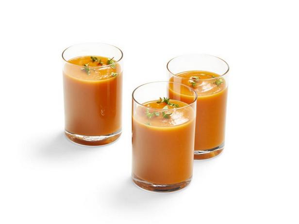 شوربة كريمة الجزر مع الزعتر