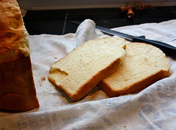 Wie man hawaiianisches süßes Brot backt