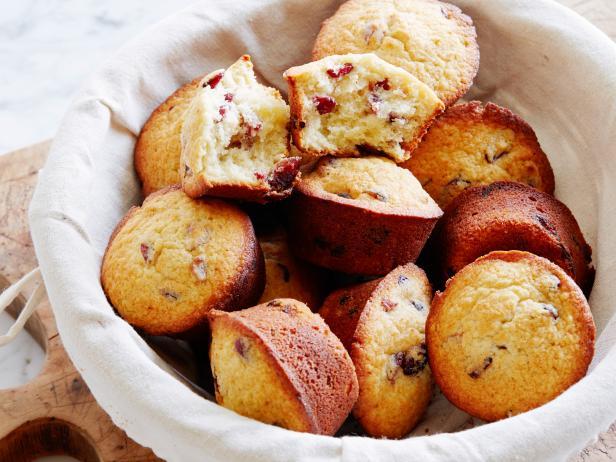 Wie man Cranberry-Orangen-Muffins zubereitet