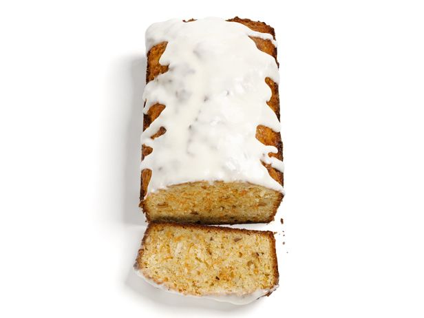 Rezept für Karottenbrot mit Haselnüssen, Kokosnuss und Frischkäse-Frosting