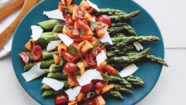 Zubereitung - Gegrillter Spargel mit Melonensalat