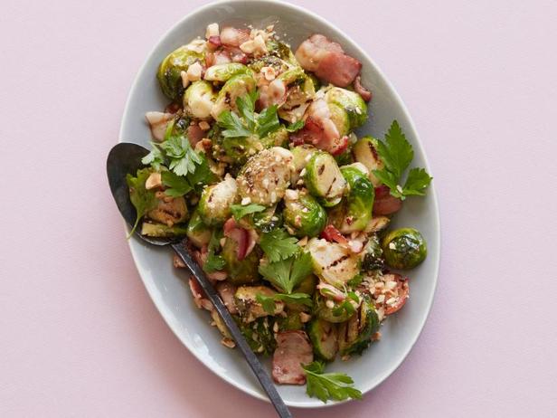 Rezept für gegrillten Rosenkohl mit Speck