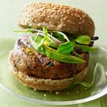 Thunfischburger mit Karotten-Ingwer-Sauce