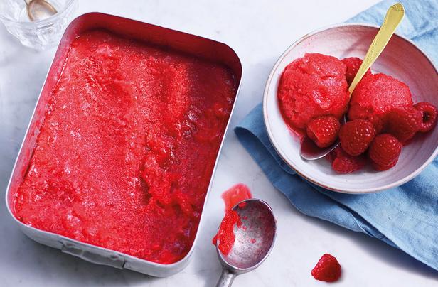 Wie man Himbeersorbet zubereitet