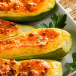 Gefüllte Zucchini-Boote