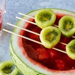Wassermelonen-Limoncello-Punsch mit Kiwi-Shots