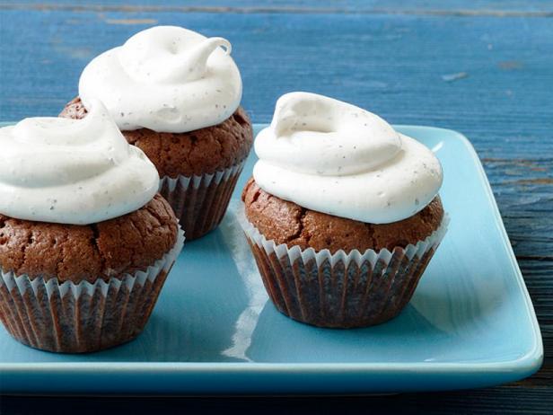 Wie man Cupcakes mit Earl-Grey-Teegeschmack zubereitet