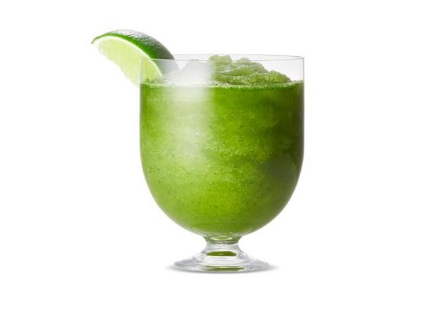 Zubereitung - Gefrorene Caipirinha mit Minze und Basilikum