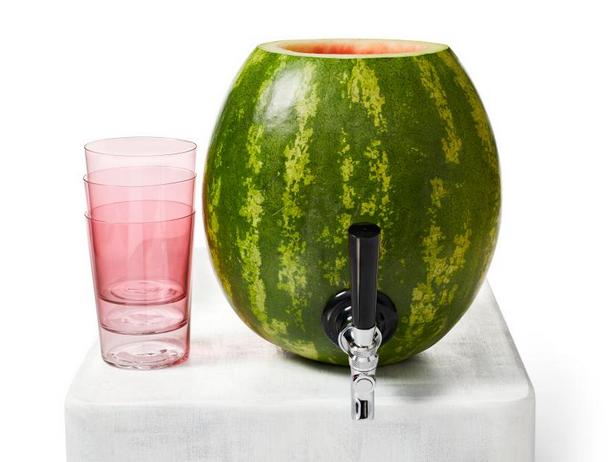 Wie man ein Wassermelonenfass herstellt