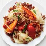 Teigtaschen in Fleischsoße mit Paprika
