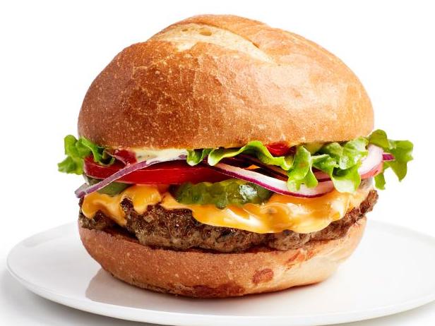 Wie man einen Smashburger zubereitet